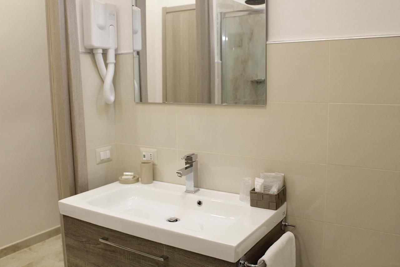 Antonietta De Pace Rooms By Napoli Milionaria B&B Exterior foto