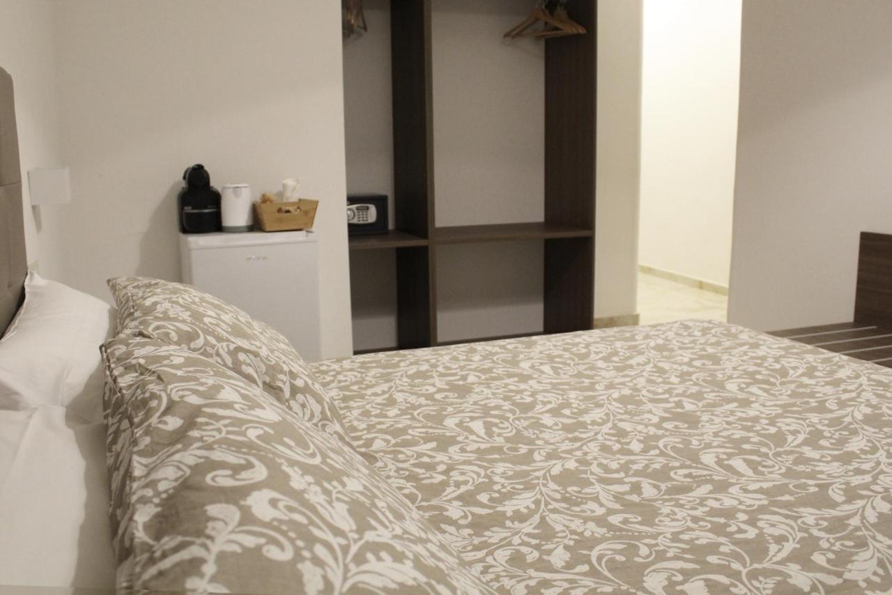 Antonietta De Pace Rooms By Napoli Milionaria B&B Exterior foto